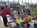 Pj-Bupati-Bener-Meriah-Drs-H-Haili-Yoga-Msi-dalam-acara-mewarnai.jpg