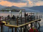 Sensasi-Senja-di-Daloff-Cafe-dengan-View-Danau-Lut-Tawar.jpg
