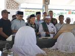 WAGUB-ACEH-BERZIARAH-KE-MAKAM-HABIB-BUGAK.jpg