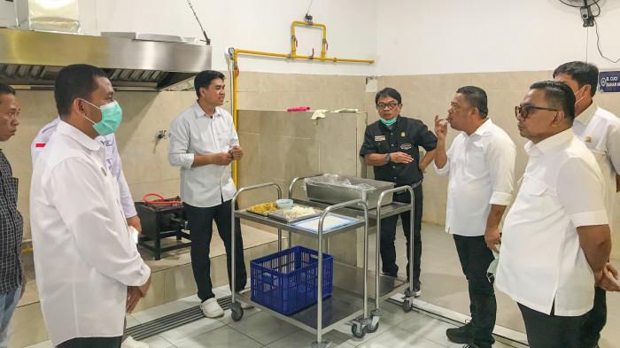Anggota DPRD Bone Bolango, Gorontalo sidak SPPG Tilongkabila Moutong, Senin (8/6/2026)