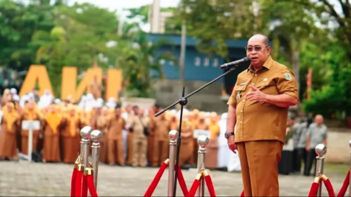 APEL PERDANA -- Wali Kota Gorontalo, Adhan Dambea pimpin Aple Perdana di tahun baru 2026, Senin (5/02/2026). FOTO Humas Pemkot Gorontalo