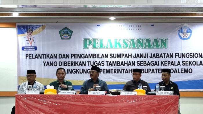Bupati Boalemo Rum Pagau melantik 42 Kepala Sekolah 78888