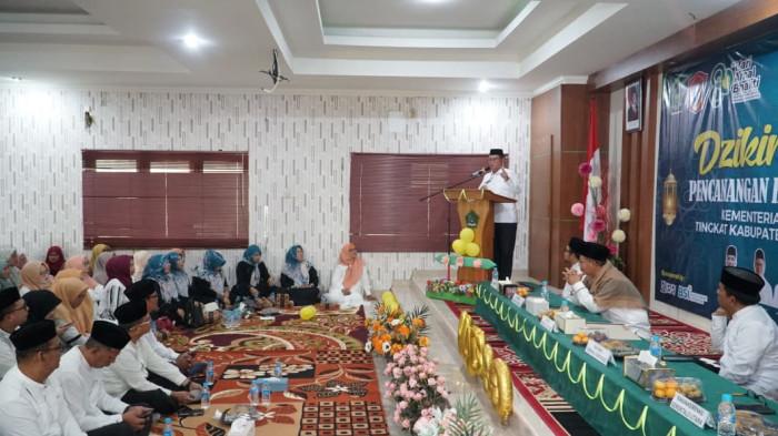 PENCANANGAN - Bupati Gorontalo Utara Thariq Modanggu menyamaikan sambutan dalam pencanangan Hari Amal Bakti ke-80 Kemenag pada Jumat (12/12/20205).