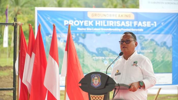 HILIRISASI AYAM - Bupati Gorontalo Utara Thariq Modanggu saat groundbreaking program hilirisasi industri ayam terintegrasi di Desa Tolongio, Kecamatan Anggrek Kabupaten Gorontalo Utara, Provinsi Gorontalo pada Jumat (6/2/2026).