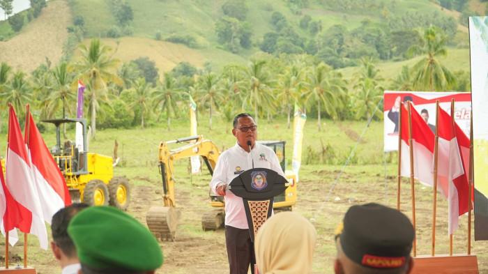 Bupati Gorontalo Utara Thariq Modanggu llllllluuuuu