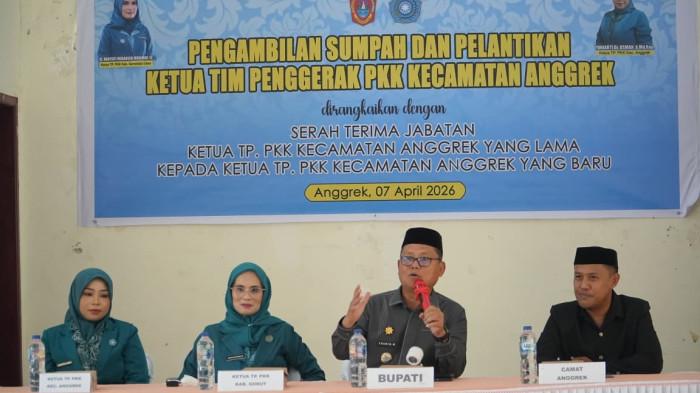 Bupati Gorontalo Utara, Thariq Modanggu, menghadiri acara pengambilan sumpah dddd