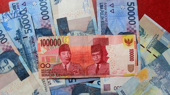 BANSOS 2026 - Ilustrasi uang bansos (rupiah) - Cek bansos Mei 2026 kini bisa lewat HP hanya pakai NIK KTP. Simak link resmi, cara cek PKH-BPNT, dan jadwal pencairannya.