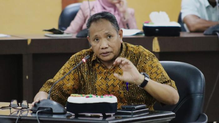 EKONOMI GORONTALO -- Wakil Ketua DPRD Provinsi Gorontalo Fraksi Nasdem, Ridwan Monoarfa. Ridwan memberikan pandangan dan solusinya terhadap ekonomi Gorontalo.