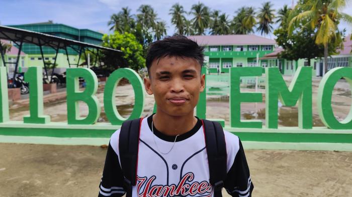 Ferdi Arsyad merupakan salah satu siswa kelas 12 IPS di MAN 1 Boalemo