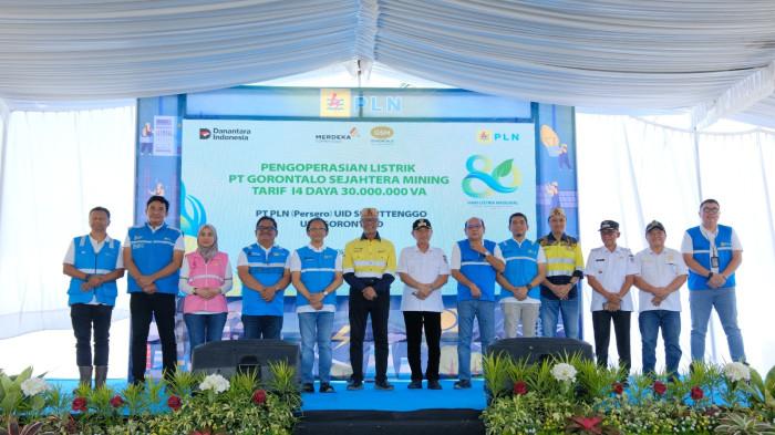Foto Bersama Jajaran PLN dan Manager serta Pemerinta Daera Pohuwato