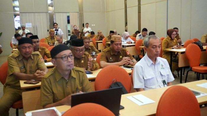 Foto bersama Bupati Gorontalo Sofyan Puhi, BPKH Wilayah XV