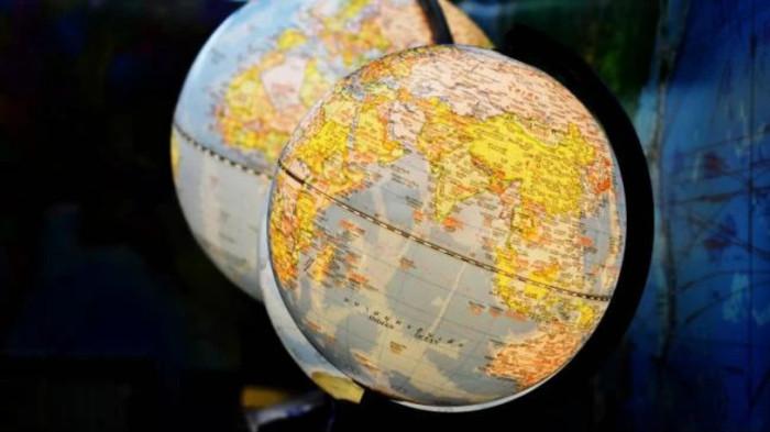 Ilustrasi globe, rotasi bumi. cvbd