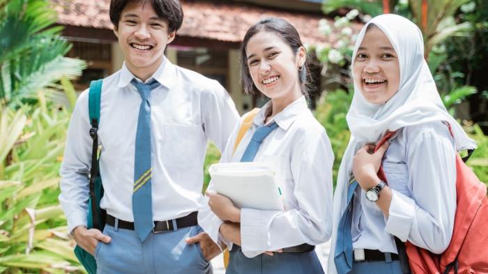 KUNCI JAWABAN - Ilustrasi anak sekolah menengah atas - Latihan soal dan kunci jawaban bahasa Indonesia kelas 12 kurikulum merdeka hal 51