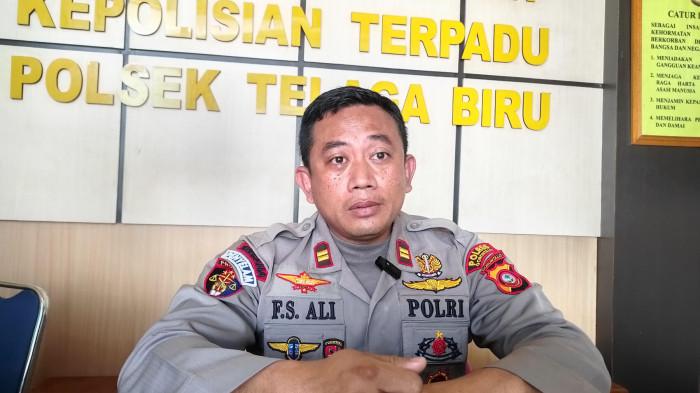 PENEMUAN MAYAT -- Iptu Fitri S Ali, Kapolsek Telaga Biru saat memberikan keterangan terkait penanganan kasus penemuan mayat di Desa Tuladenggi Kecamatan Telaga Biru, Kabupaten Gorontalo, Kamis (5/2/2026). Polisi memastikan korban tidak mengalami kekerasan.