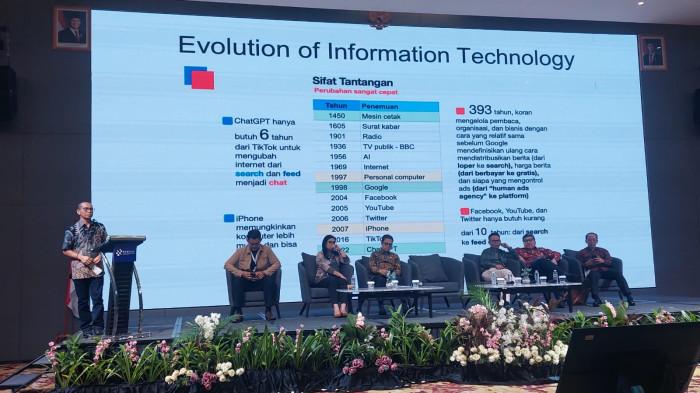HARI PERS - Ketua Komisi Digital dan Sustainability Dewan Pers Dahlan Dahi menjadi pembicara dalam Konvensi Nasional Media Massa dalam rangka peringatan Hari Pers Nasional 2026 di Provinsi Banten, Minggu (8/2/2026).
