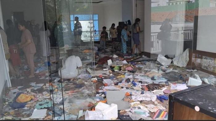 Kondisi Rumah Uya Kuya xn