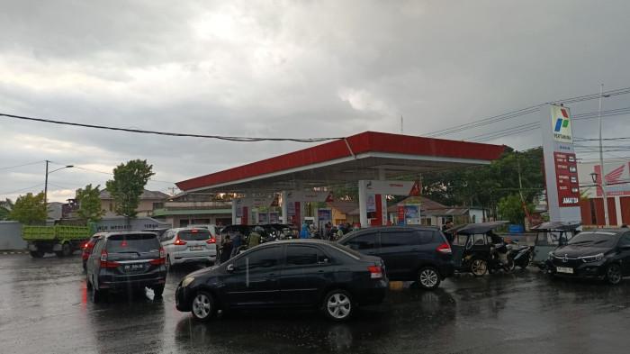 Kondisi antrean kendaraan masih normal   fffftttttt