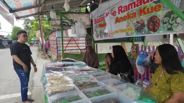 TAKJIL RAMADAN -  Lapak Bazar Kue di Jalan Palma, Kelurahan Huangobotu, Kecamatan Dungingi, Kota Gorontalo, Provinsi Gorontalo pada Minggu (23/02/2026)