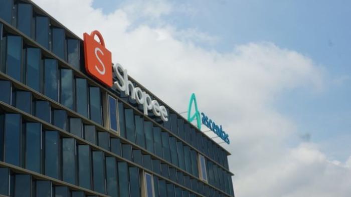 Logo Shopee yang terpampang