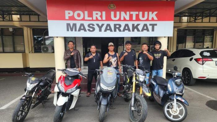 MOTOR CURIAN -- 5 kendaraan yang dicuri di Kota Gorontalo lalu dibawa ke wilayah Sulawesi Utara (Sulut). Lima motor ini kini ada di Polresta Gorontalo Kota.