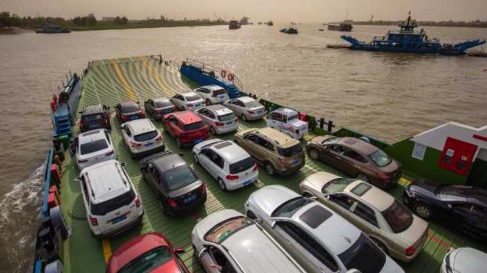 MUDIK GRATIS -- Pemerintah pastikan mudik tahun ini aman. Karena itu pengemudi bisa kirim kendaraan lebih dulu untuk meminimalisir kecelakaan kendaraan.