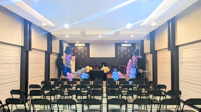 NATAL 2025 - Gereja City Harvest Gorontalo, Jalan Wolter Monginsidi, Kelurahan Tenda, Kecamatan Hulonthalangi, Kota Gorontalo, Provinsi Gorontalo, Rabu (24/12/2025). Pihak gereja memastikan kesiapan Natal 2025.