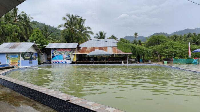 Objek wisata Kolam Renang Pondok Jati di Desa Ayuhulalo dfddd77