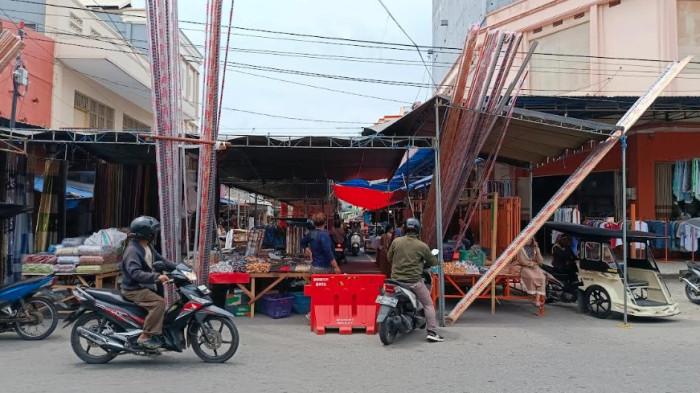 PASAR SENGGOL -- Tampak bagian depan Pasar Senggol Kota Gorontalo
