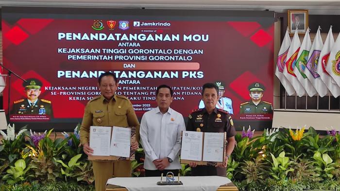 PKS -- Penandatanganan Perjanjian Kerja Sama (PKS) antara Gubernur Gorontalo bersama Kejaksaan Tinggi Gorontalo,