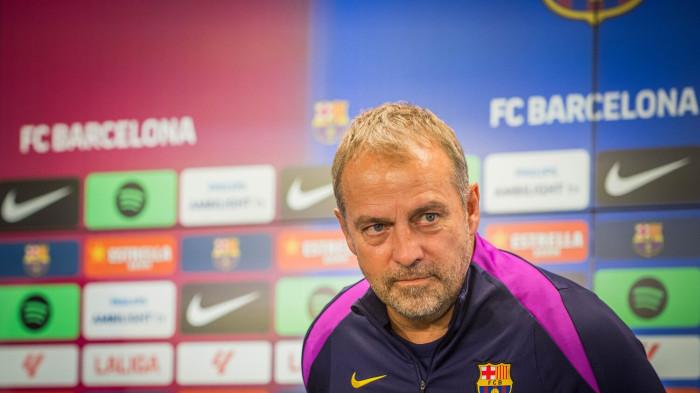 LIGA SPANYOL -- Pelatih Kepala FC Barcelona, Hansi Flick saat menghadiri konferensi pers menjelang pertandingan Liga Spanyol, Barcelona vs Real Sociedad, Minggu (28/9/2025). Hansi Flick mengincar kemenangan beruntun kelima.