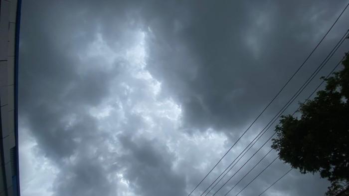 Potret kondisi cuaca Kamis 5 Maret 2026 di Kota Gorontalo pada pukul 13.40 Wita.