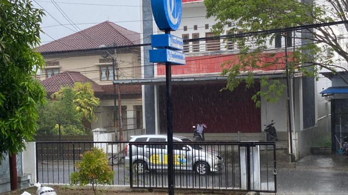 Potret kondisi cuaca Senin(30/3/2026) terpantau hujan ringan di Kota Gorontalo