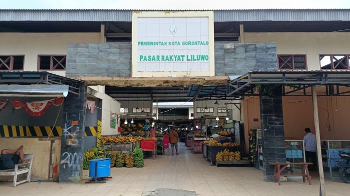 HARGA BAHAN POKOK -- Potret pasar Liluwo di Kecamatan Kota Tengah, Kota Gorontalo. Simak daftar harga bahan pokok hari ini, Senin (16/2/2026).