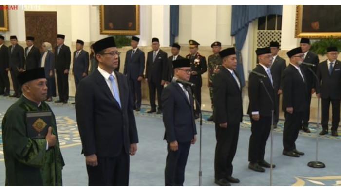 MENTERI BARU PRABOWO - Presiden Prabowo Subianto melantik empat menteri dan satu wakil menteri (wamen) pada Senin (8/9/2025) di Istana Negara, Jakarta. Empat menteri itu yakni (kiri ke kanan), Purbaya Yudi Sadewa (Menkeu); Mukhtarudin (Menteri P2MI); Menteri Haji dan Umrah, Muchamad Irfan Yusuf atau Gus Irfan; dan Wamen Haji dan Umrah, Dahnil Anzar Simanjuntak.