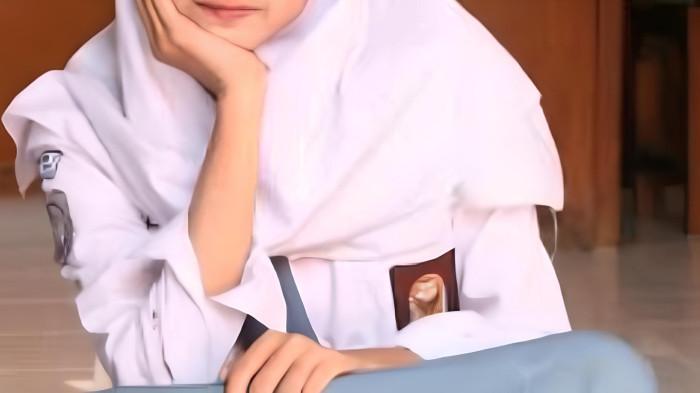 SISWA SMA -- Fakta-fakta seorang siswi dikeroyok tiga orang hingga trauma.