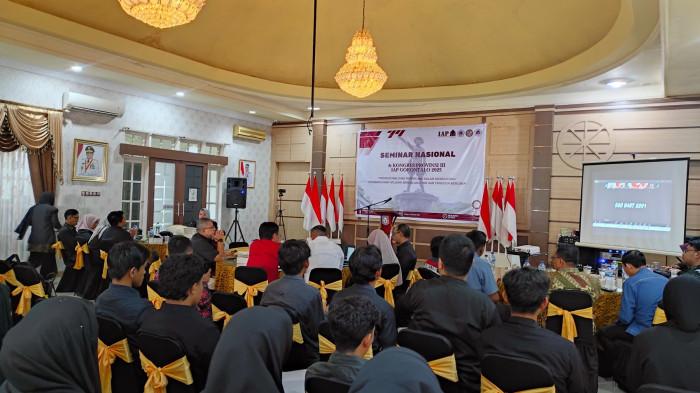 KONGRES IAP -- Suasana Seminar Nasional dan Kongres Provinsi III Ikatan Ahli Perencanaan (IAP) Provinsi Gorontalo Tahun 2025 yang digelar di Aula Rudis Wakil Gubernur Gorontalo, Minggu (14/12/2025).