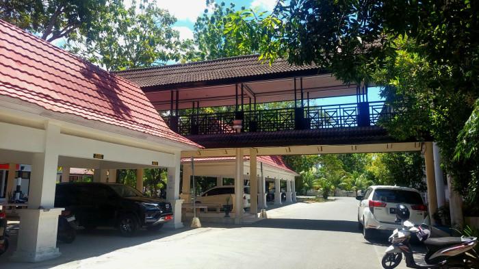 Suasana halaman Kantor Bupati Gorontalo Rabu pagi