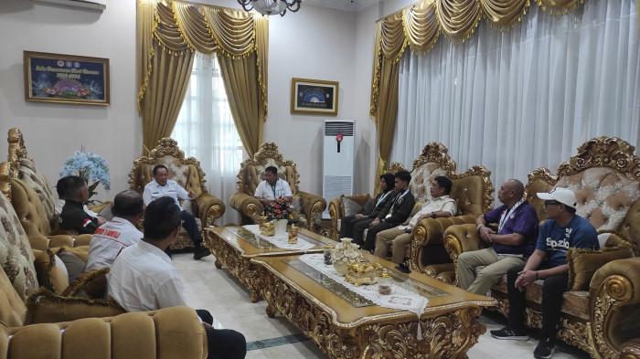 SEA GAMES -- Suasana penyambutan atlet SEA Games di Rumah Dinas Gubernur Gorontalo. Gusnar Ismail mengapresiasi para atlet yang telah mengharumkan nama bangsa di kancah internasional.