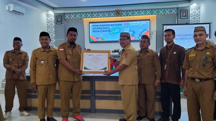 Suleman Lakoro mencanangkan program desa cinta dddddd