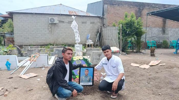 TNI AL GUGUR--Rein Pasau merupakan tulang punggung keluarga. Rendi Pasau sang kakak mengingat kisahnya, di Paowo Kecamatan Kabila Kabupaten Bone Bolango, Sabtu (31/1/2026) Sumber foto: TribunGorontalo.com/Jefri Potabuga.