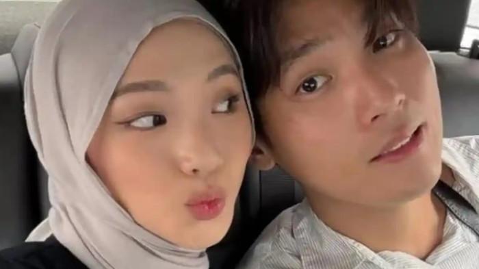 UNGGAHAN JULE - Selebgram Julia Prastini alias Jule dikabarkan selingkuh setelah foto-foto mesranya