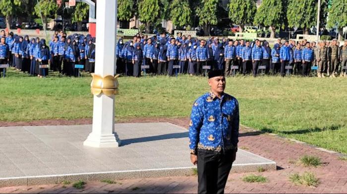 UPACARA -- ASN Pemkab Boalemo ikut Apel Hari Otonomi Daerah (OTDA) ke - XXX.