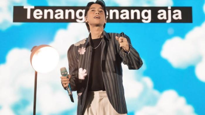 ARTIS WAFAT — Foto Vidi Aldiano saat manggung sebelum rehat dari panggung hiburan. Vidi Aldiano dikabarkan telah meninggal dunia. (Sumber: Instagram @vidialdiano)