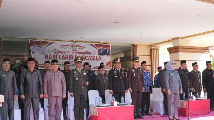 Wakil Bupati Gorontalo Utara, Nurjanah Hasan Yusuf dd99999