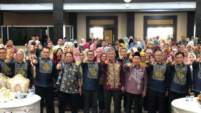 Wali Kota Gorontalo, Adhan Dambea dan Kepala BKN lddd