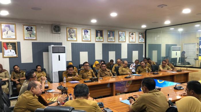 Wali Kota Gorontalo, Adhan Dambea gggggg