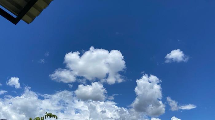 kondisi cuaca di Kota Gorontalo terpantau cerah berawan pada pukul 15.15 WITA.