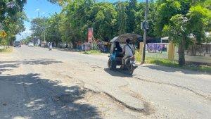 2024-07-22_Jalanan-di-depan-RTH-Suwawa.jpg