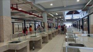2182023_Pasar-Sentral_Pedagang_.jpg