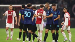 Ajax-dibuat-tak-berkutik-di-kandang-sendiri.jpg